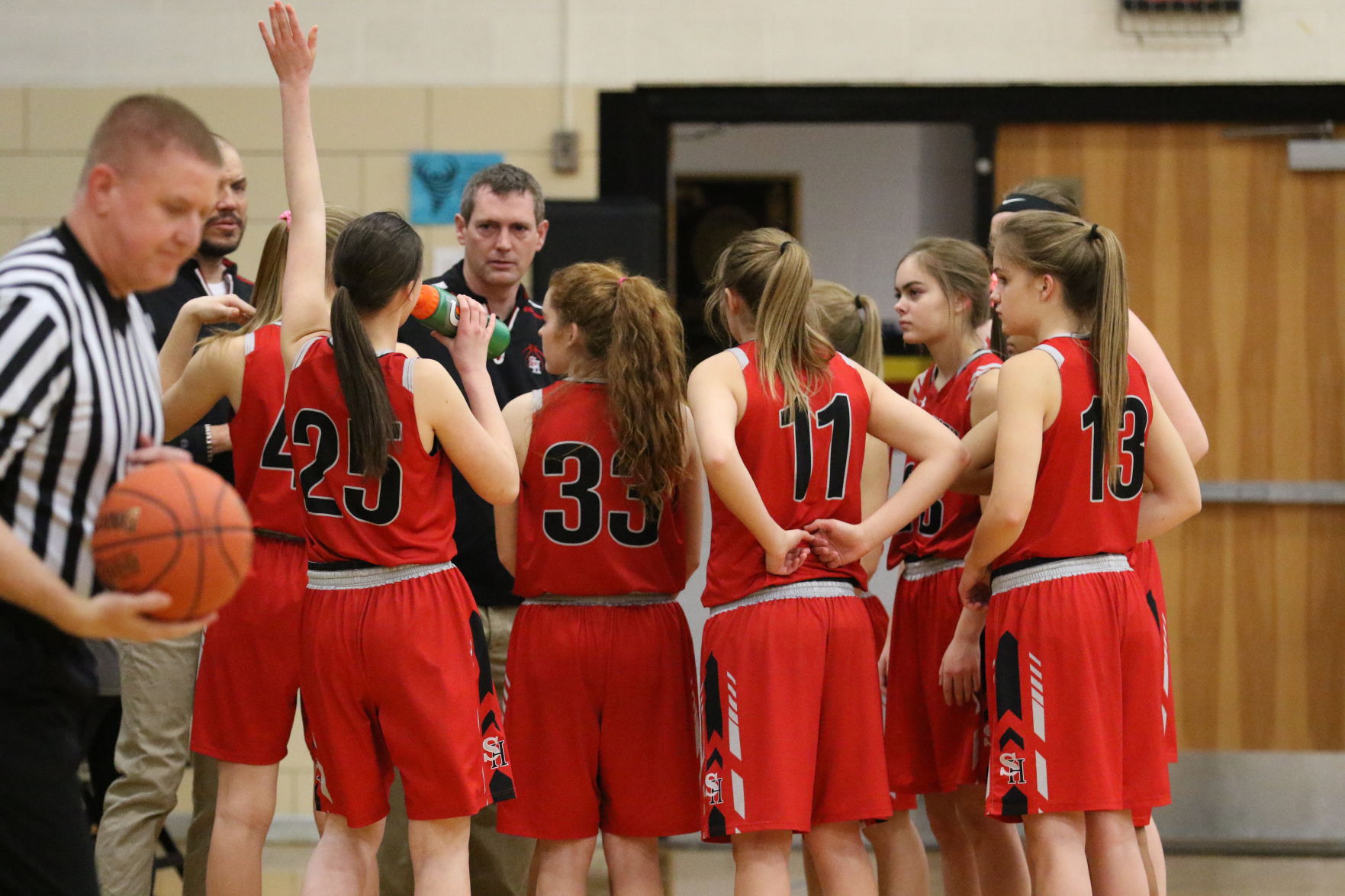 Huddle_196.JPG